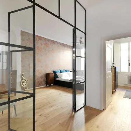 Ur Nest Testoni Daire Bolonya